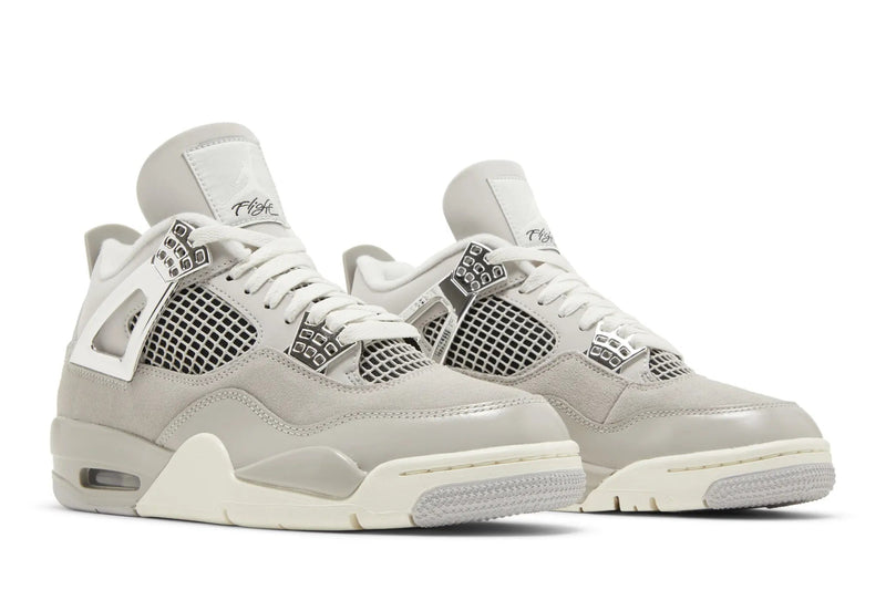 Wmns Air Jordan 4 Retro 'Frozen Moments' – Icy Elegance on the AJ4's Legendary Silhouette