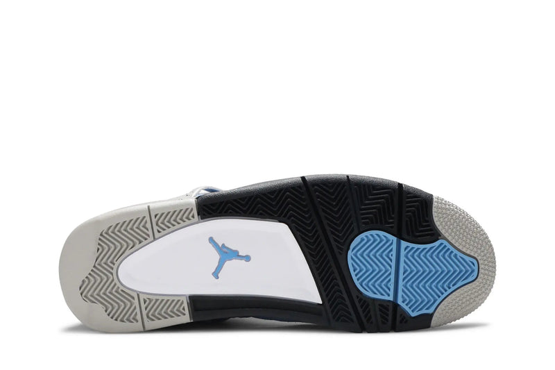 Air Jordan 4 Retro 'University Blue' – UNC's Finest Color on MJ's Favorite Silhouette