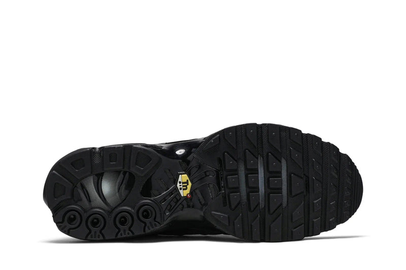 Nike Air Max Plus 'Triple Black' – The Predator Goes Dark